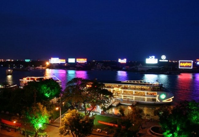 nightscreensaigonriver