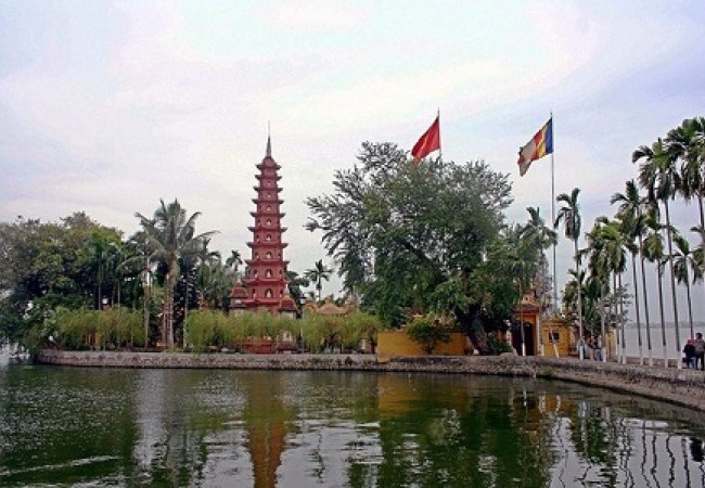 Hanoi_Tran-quoc_pagoda1