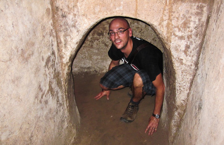Cao Dai Temple and Cu Chi tunnels tour 1 day