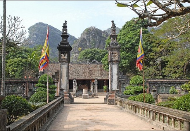 Dinh_Tien_Hoang_Hoa_Lu