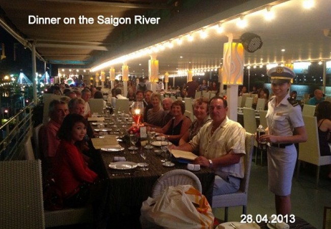 Saigon_river_dinner1