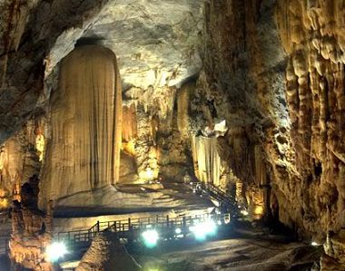Paradise cave day trip