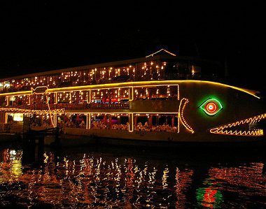 Dinner cruises on Sai Gon river