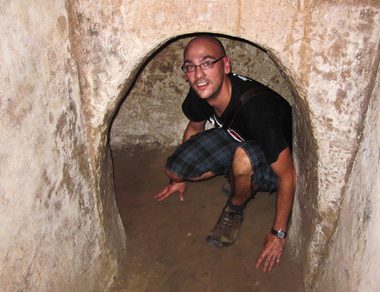 Cao Dai Temple and Cu Chi tunnels tour 1 day