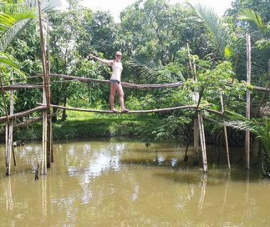 Mekong Delta Tour 1 Day: Cai Be floating market - Tan Phong Island