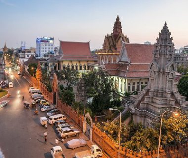 Mekong Delta tour and exit to Phnom Penh 2 days 1 night