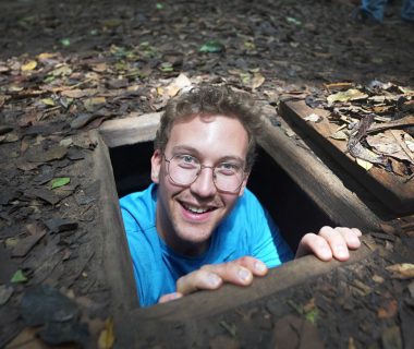 Small group tour for Ho Chi Minh city and Cu Chi tunnels one day trip