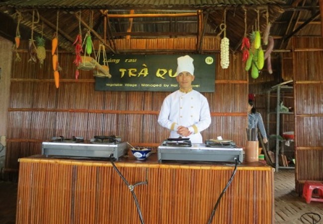Tra_Que_village2