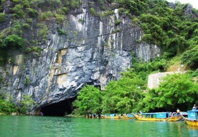 Cong-vao-dong-Phong-Nha