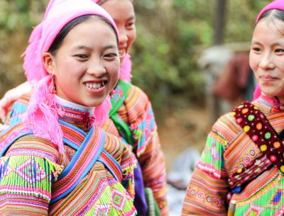 Coc Ly market and Chay River one day tour