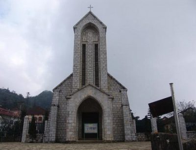 Sapa Explorer and Remote Cao Son Market Tour