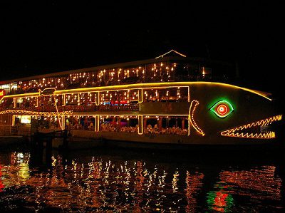 Dinner cruises on Sai Gon river