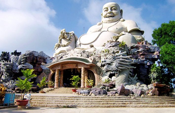 statue bay nui